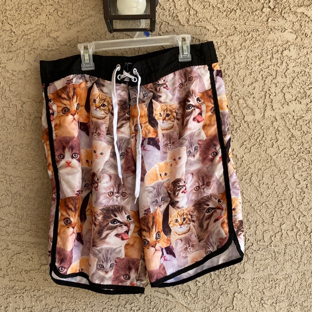Bioworld Cat lovers, kittens, board shorts men’s or women’s size small
